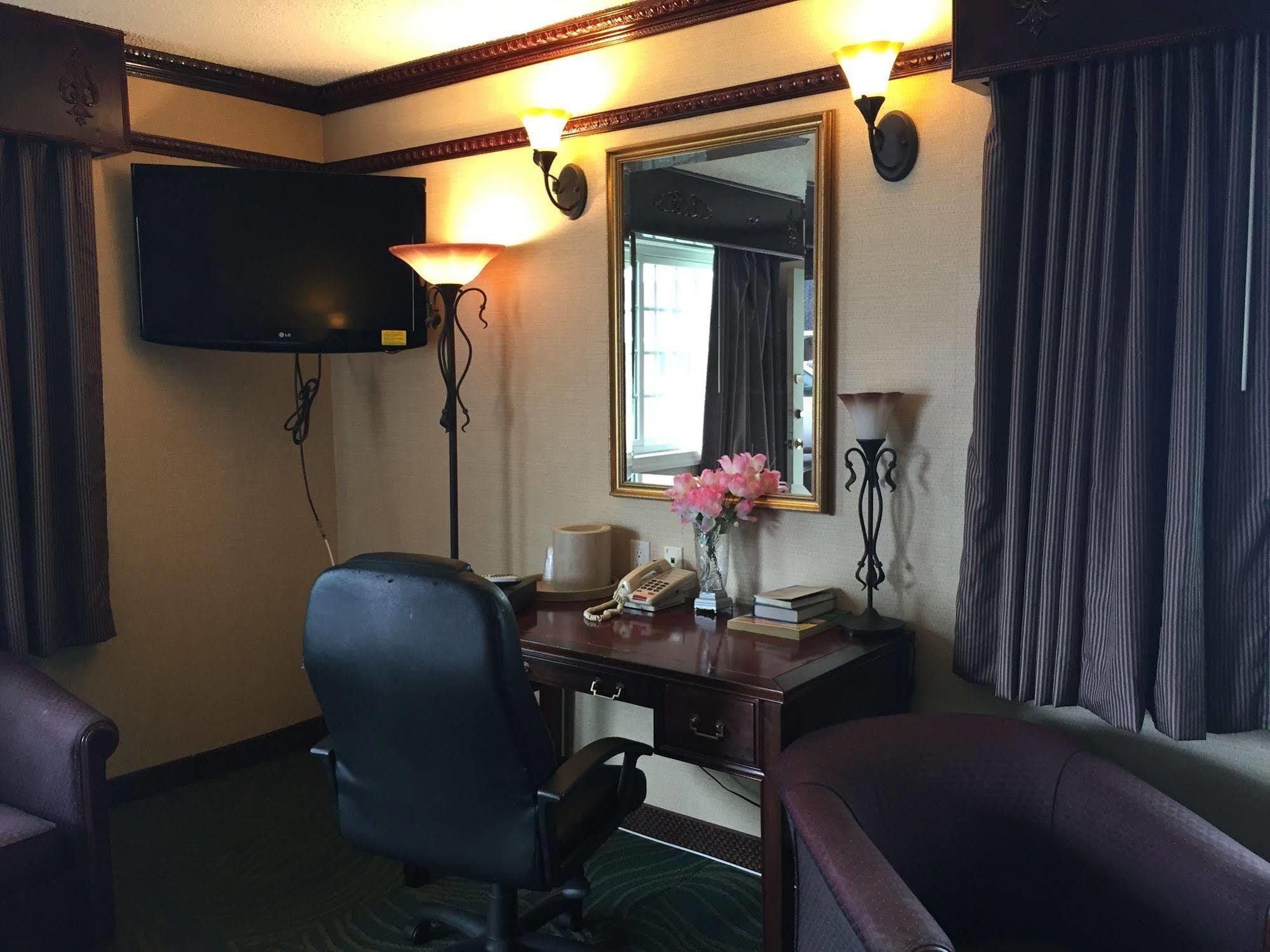 Track & Turf Motel Mount Laurel Zewnętrze zdjęcie